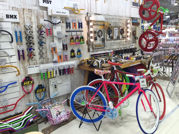 『ビックカメラ×ライダーズカフェ』 自転車のオーダーメイドサービス「BIC CYCLE町田店」にて、提供開始