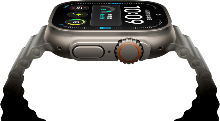 ナチュラルチタニウムケースのApple Watch Ultra 4。デジタル時計の文字盤に、準備度、心拍数、ワークアウト、気温のコンプリケーションが表示されている。右側面の外観にはDigital Crown、少し突き出たサイドボタンがあり、トランスルーセントグレイのオーシャンバンドが取りつけられている