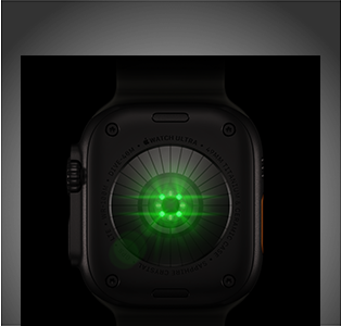ブラックチタニウムケースのApple Watch Ultra 4の背面。複数の丸いセンサーが見えていて、緑色のLEDライトが光っている