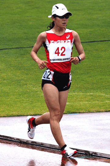 岡田久美子選手のレース写真