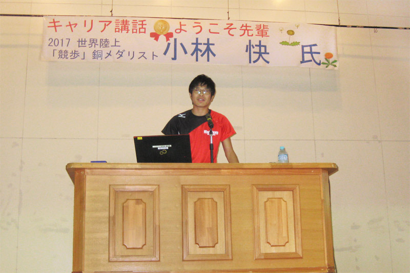小林選手が地元秋田県大館市の中学校を訪問！